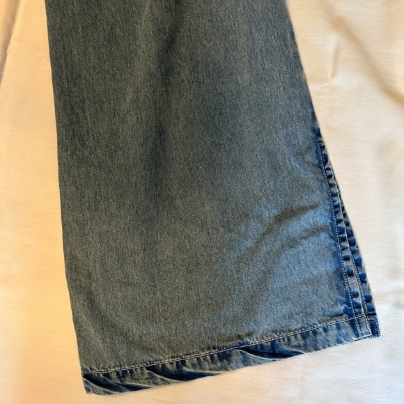 KUT from the Cloth Medium Wash Cotton Blend Wide leg Jeans. Size 6 NWT - Picture 7 of 13